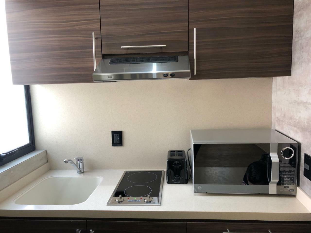 MC Suites Città del Messico Esterno foto A Japanese kitchen