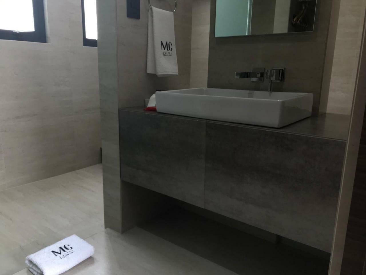 MC Suites Città del Messico Esterno foto Bathroom